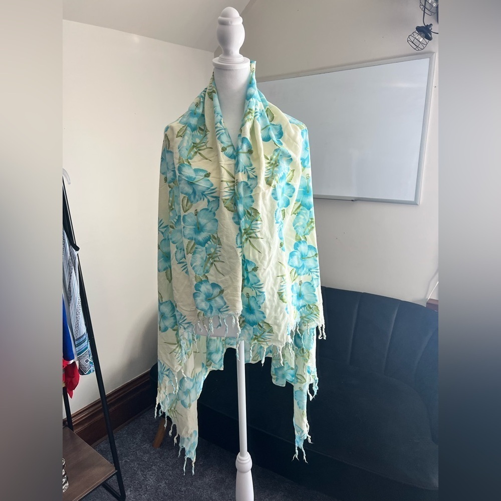 Hawaiian Floral Shawl/Scarf